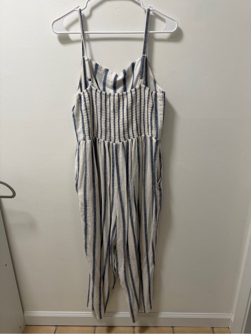Old Navy White and Navy Striped Wide-Leg Jumpsuit - Picture 3 of 6